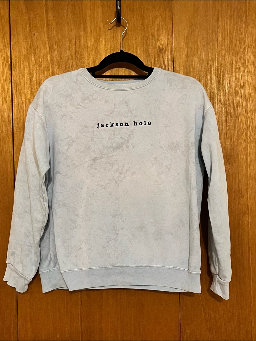 Outfitter Trading Co Jackson Hole Light Gray/Periwinkle Crewneck Sweatshirt
